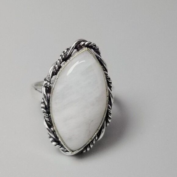 Vintage Marquise Shape White Cabochon Stone Bezel Set Silver Tone Ring, Size 6.5 - Picture 2 of 9